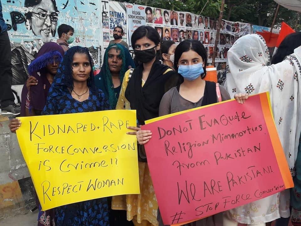 Feminists gathered for two days at Karachi Press Club, chanted and screamed for justice. We took some time to sing, read poetry and created a space for healing and catharsis. 

#justiceformarwa
#justiceforNimerta #justiceforshaheena 
#justiceforgulpanra
#strugglecontinues