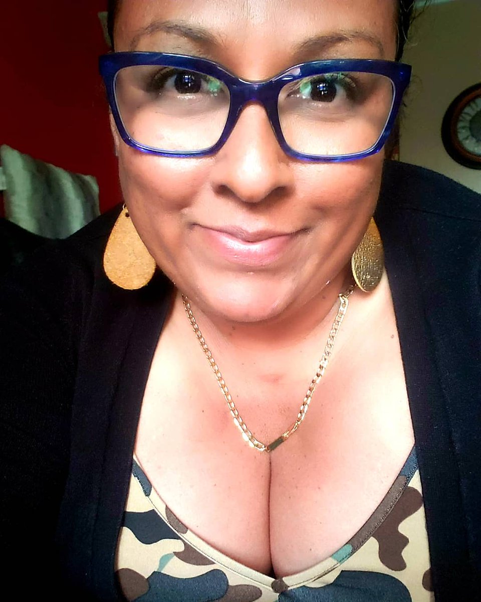 ItsJennyJ's tweet photo. Outfit courtesy of @SexyPlusClothin ....
#sexyplus #plussize #Toronto #Mississauga
#additionelle #pennington
#shophere #mysizerox https://t.co/TzN0bgZnZP