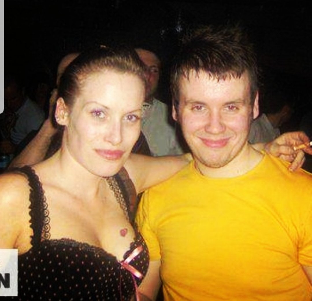 RayMairead's tweet image. Me and my lol bro.
Circa2006

#RandomConcept