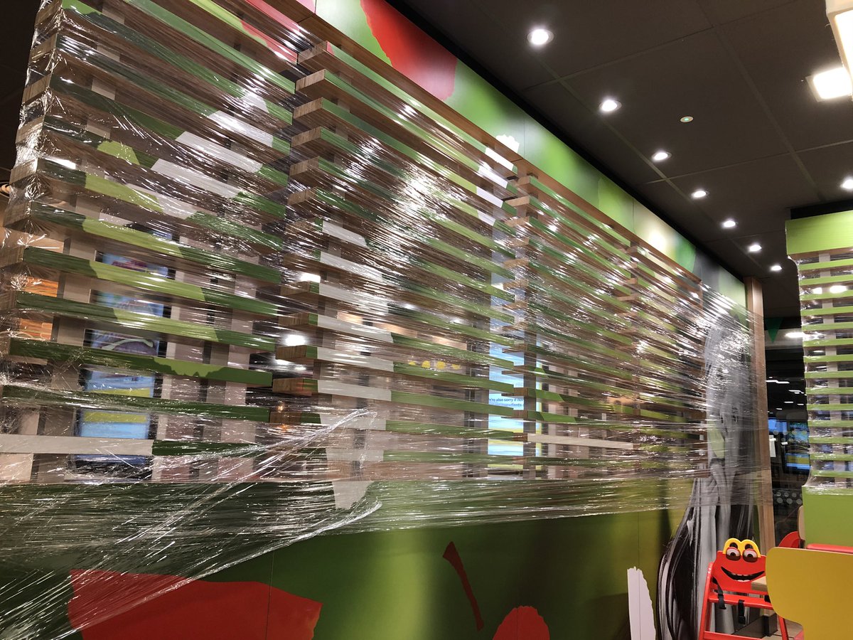 Any other business in the world was run like @McDonalds in Skelmersdale it would be long gone by now. I have never seen anything like it 🤦🏻♂️🤦🏻♂️ https://t.co/S6YuesY03r