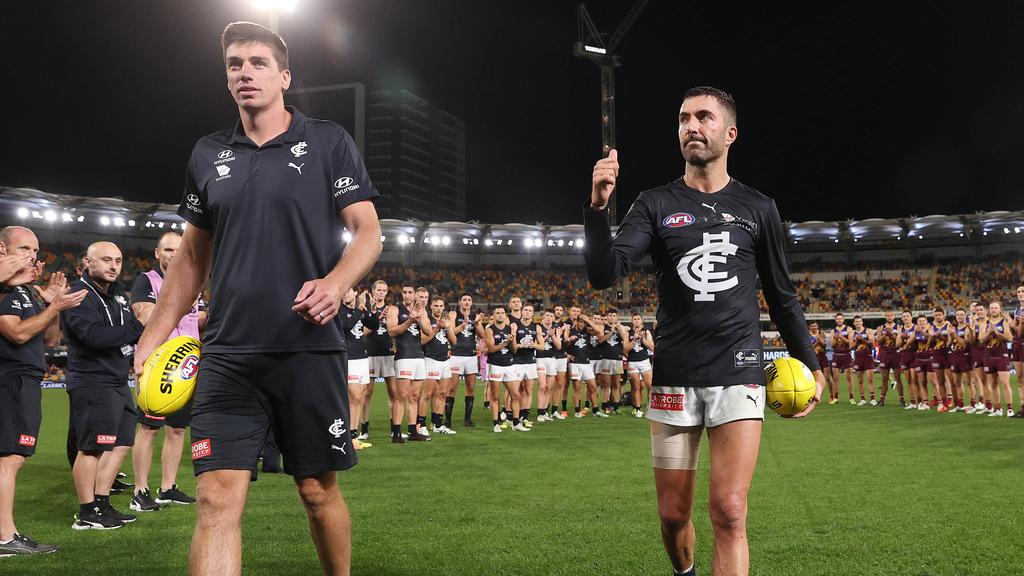 superfooty's tweet photo. Why David Teague believes Carlton can play finals in 2021 as the club bid farewell to two greats https://t.co/7cfWYnbGNL #ThankyouSimmo #ThankYouKreuz @nick_wade https://t.co/Wzfx0osMZ4