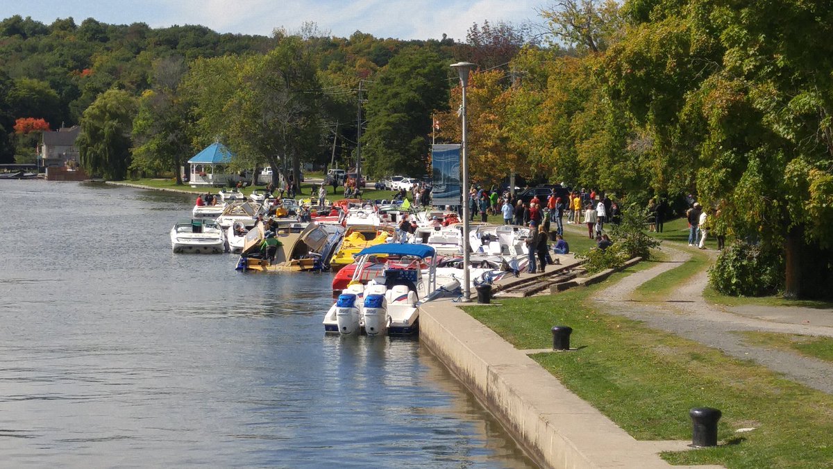 PowerBoatingCan's tweet photo. We spent the lunch stop in pleasant #Hastings at the #PerformanceBoatClubCanada Bruce Nicolle Memorial #RiceLake #PokerRun
#powerboating #powerboatingnews #powerboatingmagazine #boating #boatingnews #boatingmagazine https://t.co/6h6RcaxcC3