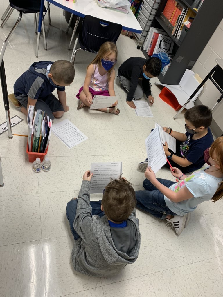 MrsBlair_'s tweet photo. Check out these scholars rehearsing their parts for our readers theatre on Monday! Can’t wait to be world travelers as they perform. 🌎 📖 🎭 https://t.co/7ivj9dtiS3