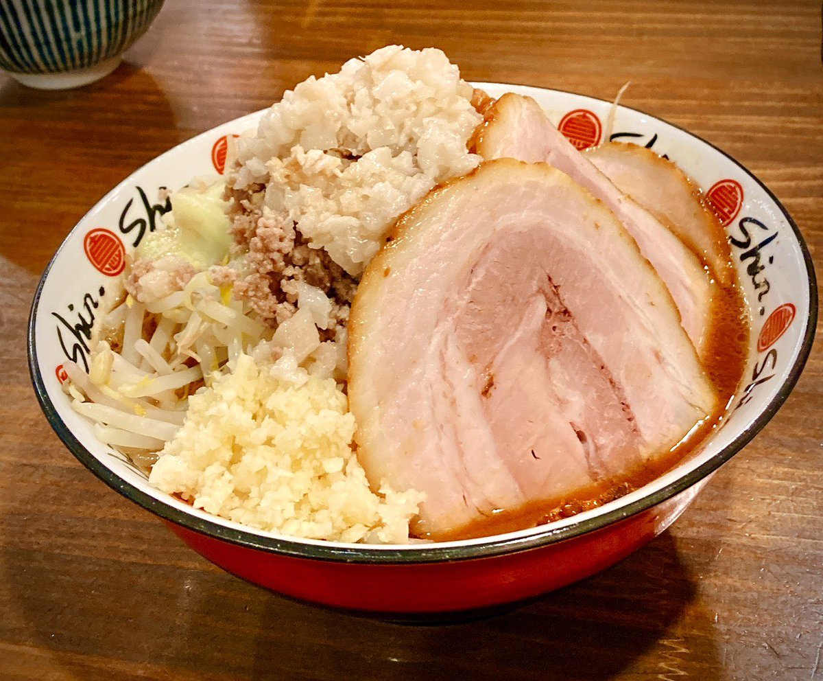 拉麺shin おはようございます 本日から北海道じゃらんさんの企画で 肉盛り麺 が始まります 当店では限定メニューで Shin じろー を提供します その名の通りshin オリジナルのジローラーメンになります お肉たっぷりですのでぜひご賞味ください 拉麺shin おはようございます 本日から北海道じゃらんさんの企画で 肉盛り麺 が始まります 当店では限定メニューで Shin じろー を提供します その名の通りshin オリジナルのジローラーメンになります お肉たっぷりですのでぜひご賞味ください