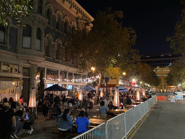 ReynaHarveyB's tweet image. More streets are now added to the Flex Street program in Oakland, this allows businesses to utilize the parking spaces and sidewalks for extended business. For more information visit @kron4news.