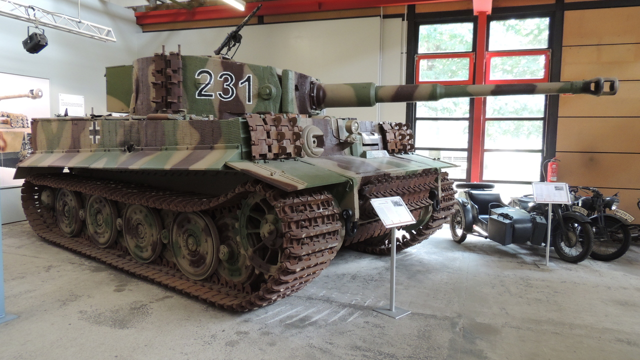ティーガー さま WW.II ドイツ軍 ティーガーI 極初期生産型 `オクセンコップフ