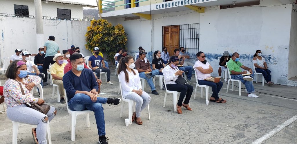 LuisaGonzalezEc's tweet photo. San Vicente fue prioridad para la Revolución Ciudadana, transformamos el Cantón de mano de @MashiRafael y hoy ha vuelto a estar en el abandono, junto a @ecuarauz devolveremos a Manabí y al 🇪🇨 las obras y la dignidad. @LeninBarreto @DianaAvellanEc #ElBinomioDeLaEsperanza https://t.co/WbmwlFpqOg