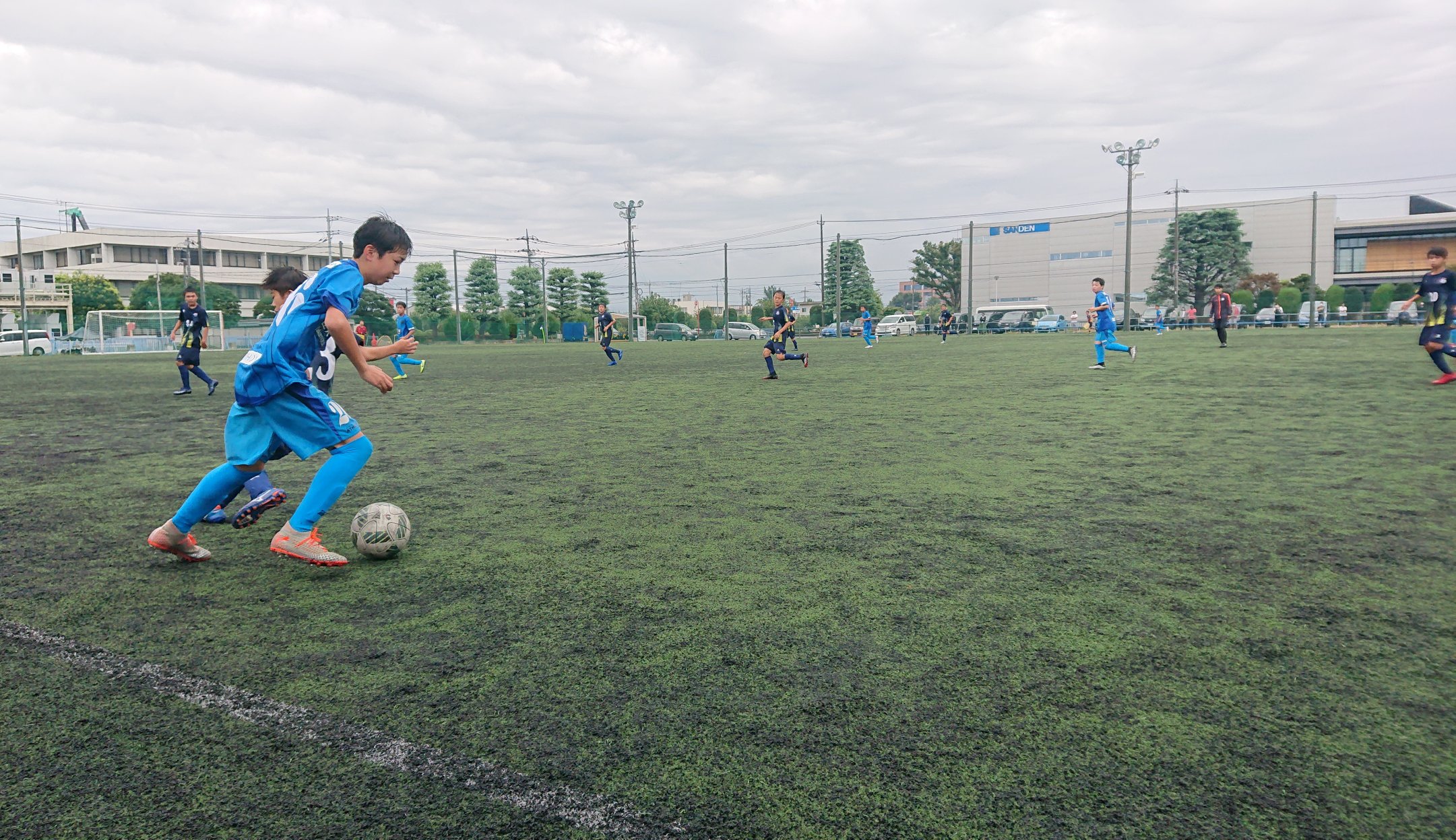 Fc Gois 中嶋慧 今日は朝から伊勢崎に来ています Fc Goisu 13とザスパ草津u 13のtrmに帯同し 土屋コーチの指導を近くで学びます また 試合を見てu 9の選手たちへの指導材料を探したいと思います Fcgois トレーニングマッチ ジュニアユース