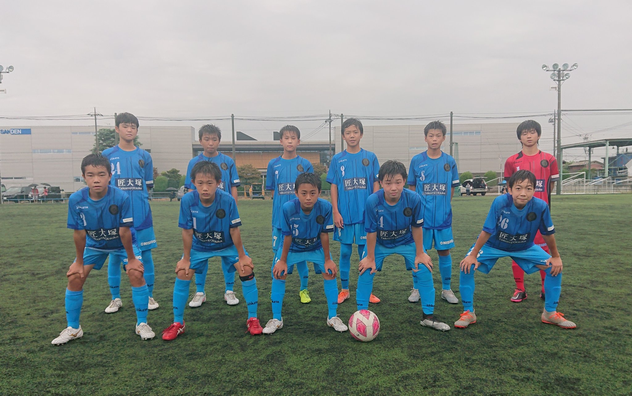 Fc Gois 中嶋慧 今日は朝から伊勢崎に来ています Fc Goisu 13とザスパ草津u 13のtrmに帯同し 土屋コーチの指導を近くで学びます また 試合を見てu 9の選手たちへの指導材料を探したいと思います Fcgois トレーニングマッチ ジュニアユース