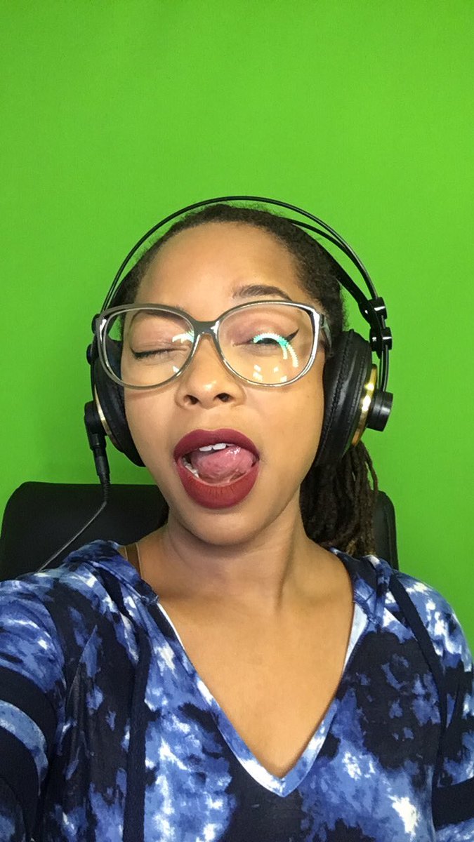 DaGeecheeGamer's tweet photo. Tonight’s lips, eyes and brows are brought to you by @thecrayoncase #sharpmeiliner #murdamatte #ibrowpomade https://t.co/Sk0VO0JkoX