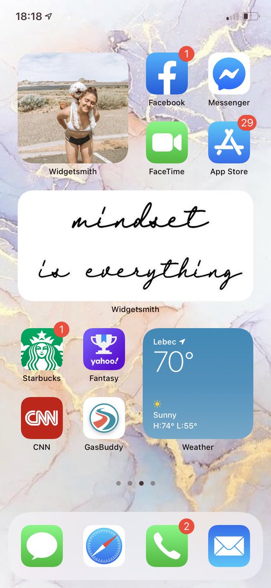 fremma_g's tweet photo. just spent 2 hours on my ios 14 home screens wow update your phone guys it’s amazing https://t.co/Bnw7ncufdn