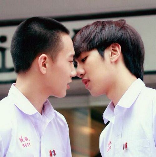 D15 - Favourite TropeAlways be: SENIOR HIGH SCHOOL TROPE (especially for Thai series)It's all because I feel so related (not the love story though) but the vibe, the situation, the relation between character with their friend, the environment1 of them: #lovesicktheseries