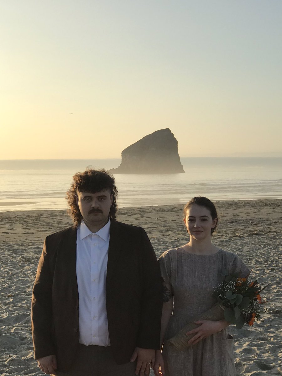 meatcanyon's tweet image. I got married today