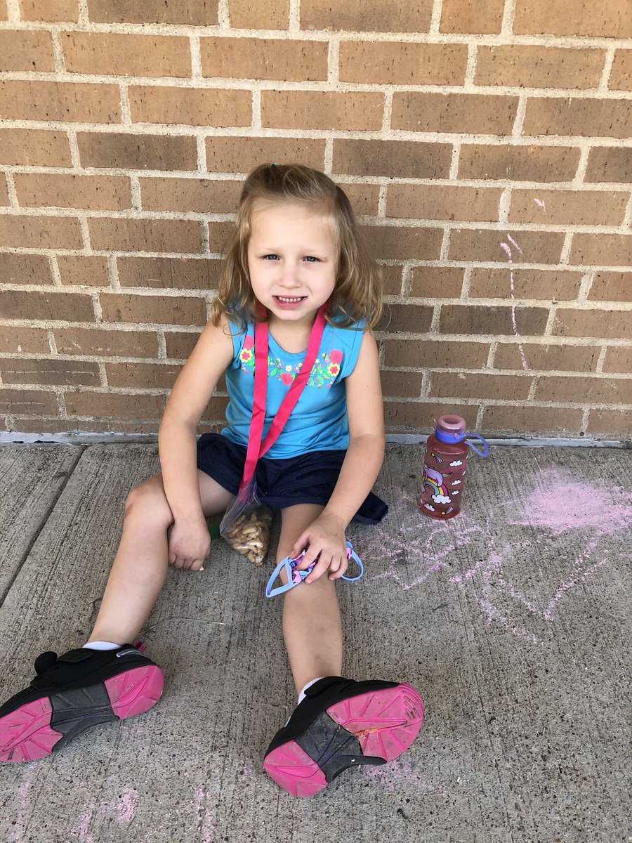 We enjoy snack outside when the weather is nice! #huskiepride