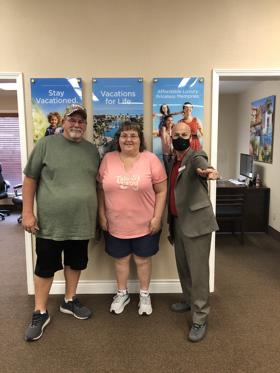 JordanDiamondMJ's tweet photo. Help me welcome Diamond new owners. #StayVacation #DRI #SFC ⁦@amaysng20⁩ ⁦@TheVacationDR⁩ ⁦@diamondresorts⁩ https://t.co/EYO3SxcsV5