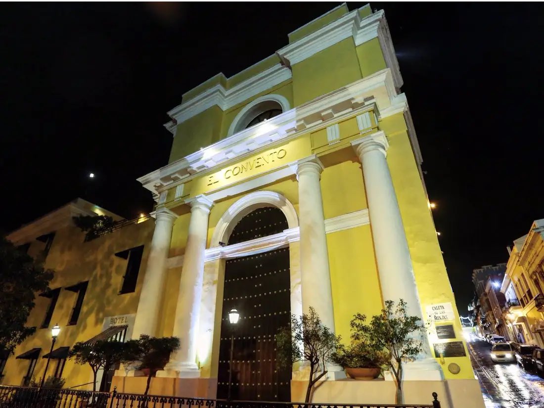 4. Hotel El Convento, Old San juanNow a luxurious hotel, the building used to be a Convent. Mother Superior Doña Ana de Lansos is said to be the most popular apparition on site. The are also sightings of robed apparitions of nuns roaming the halls.