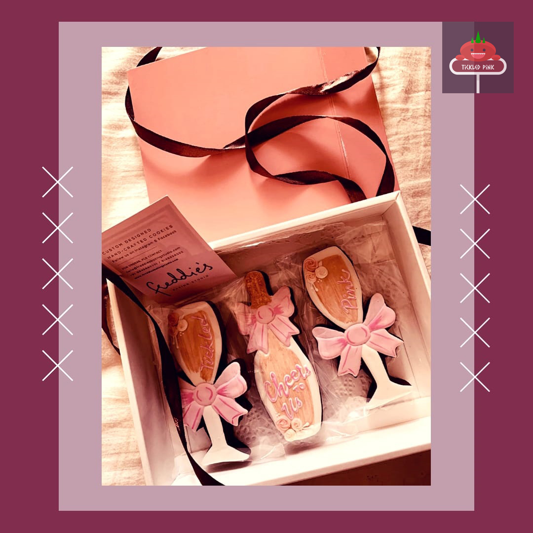 infornicle's tweet photo. Freddie’s Baking Studio- Taking customized illustrated cookies a level up https://t.co/mUdUPkeejj 
#cookies #chocolate #cake #food #baking #homemade #dessert #sugarcookies #yummy #cupcakes #bakery #decoratedcookies  #foodie #cookie #cakes #delicious #royalicing #customcookies https://t.co/WrNsnESeji