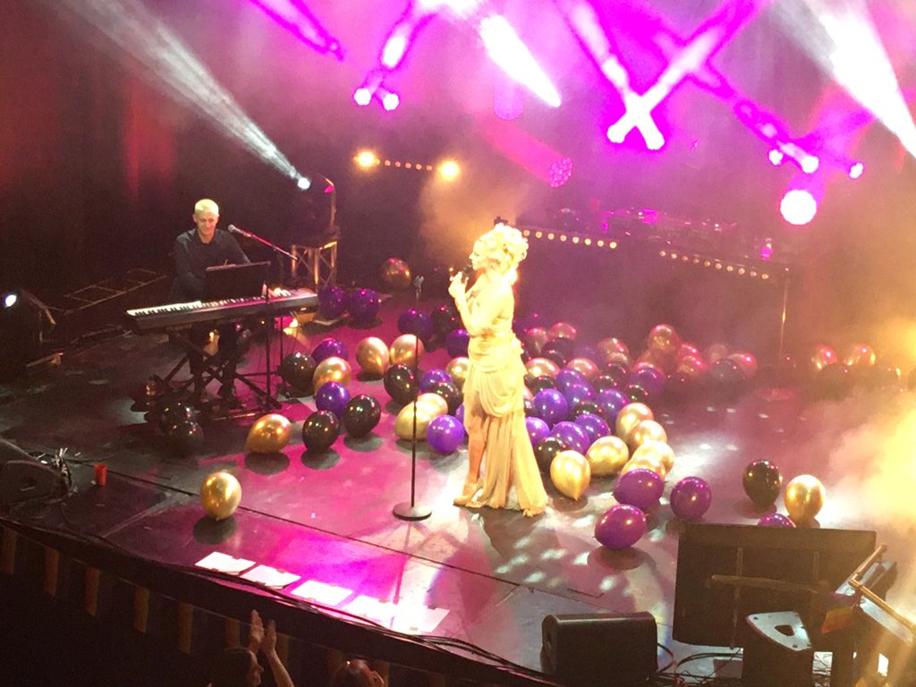 Katie_Finnigan's tweet photo. .@courtneyact at @TheGrandClapham was phenomenal. Such an amazing voice and stage presence. And #WAP to the tune of Adele was the gift we never knew we needed. #SaveTheGrand #Drag #RPDR #rupaulsdragrace https://t.co/DgdA6bYRDG
