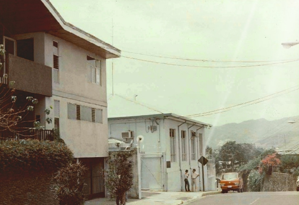 chepeantiguo's tweet photo. Onomástica urbana de los barrios en Chepe. El Barrio Francisco Peralta.
#chepeantiguo #costarica #esencialcostarica #tiquicia #esencialcr #puravidamae #barrio https://t.co/IvteycLvxp