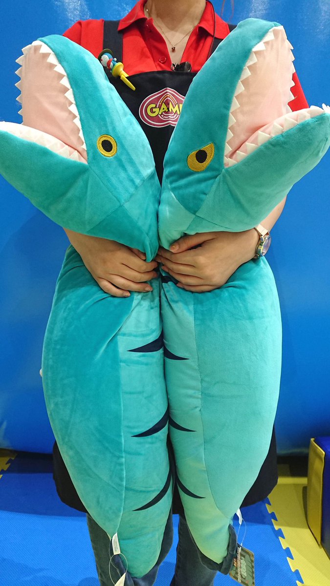 트위터의 アミュージアム 公式 님 アミュージアム小松店 景品情報 ウツボsuperbigぬいぐるみ 入荷しました 全長85cmの超ビッグサイズとなっております 2つ揃えると 今超人気景品の双子のウツボ 店舗情報 T Co Ng3yd6bewe 小松 プライズ