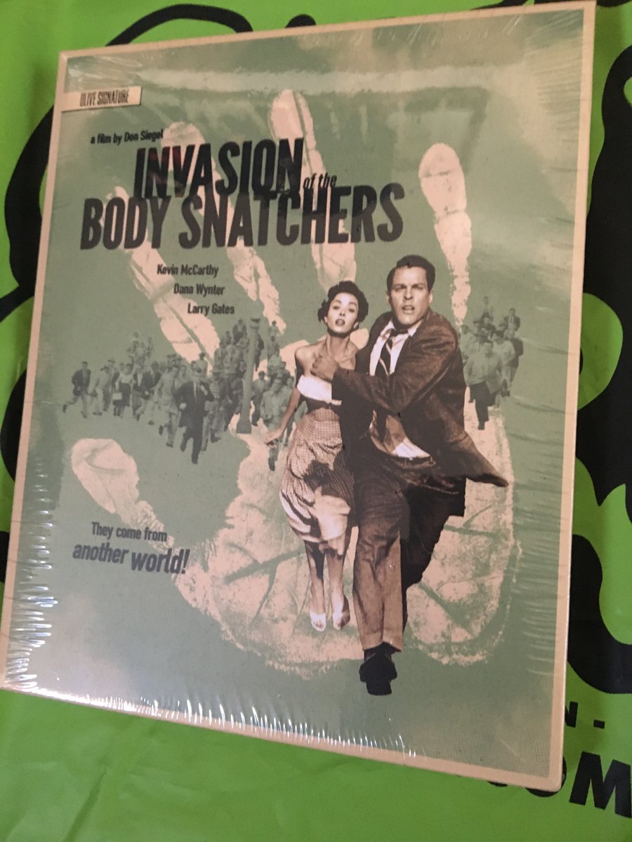 hellbeatle's tweet photo. In September this House Of Horrors ONLY celebrates Black n White era!Just finished a couple under appreciated Karloff films #NightKey #TheClimax 
Up Next-Tonight’s Main Feat,Thee Original #InvasionOfTheBodySnatchers from 1956!🎥🎬🎞#KevinMcCarthy &amp;👀Morticia herself #CarolynJones https://t.co/Qhgd9iTPu1