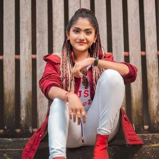 MadhuvyFan's tweet photo. #Madhuvy #voiceteens #beauty https://t.co/vcBw8y1hI3