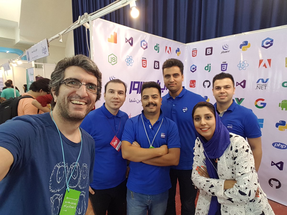 zahrasharea's tweet photo. پارسال فریلند!

@freelanday 
@jadi @iranserver https://t.co/ex9xYgq5Lb