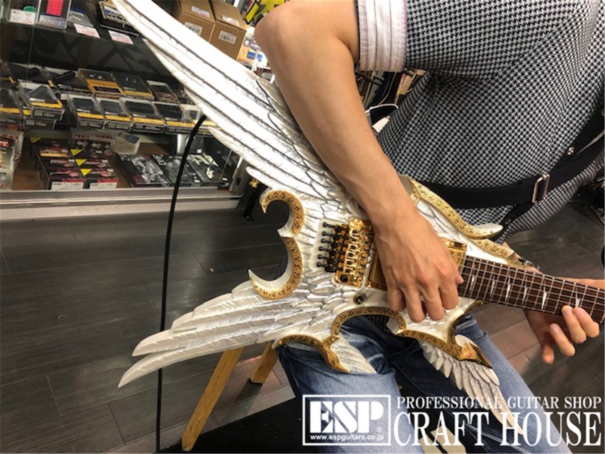 リペア】 本日、ESP FLYING ANGEL -Fantasia- の弦交換/セットアップを