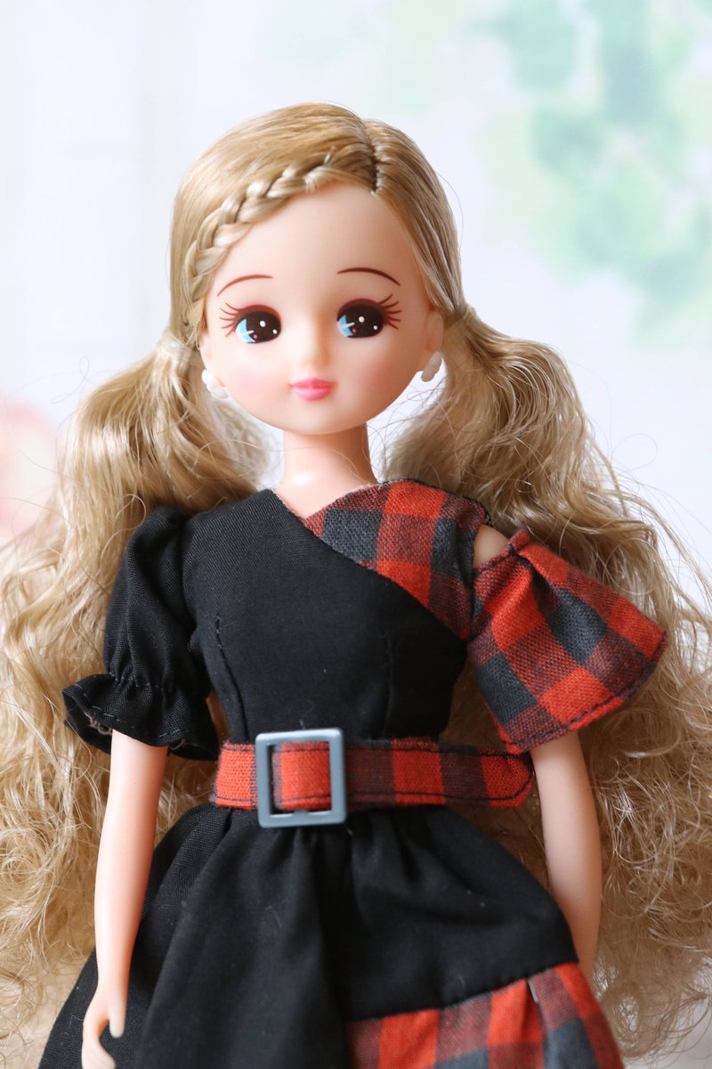 メゾンキジトラ 久しぶりの新作は バースディモデルちゃんに着てもらいました やっぱりこの子かわいいなー Minneにて久々に新作を出品しました Minne リカちゃん リカちゃんキャッスル バースディモデルリカちゃん