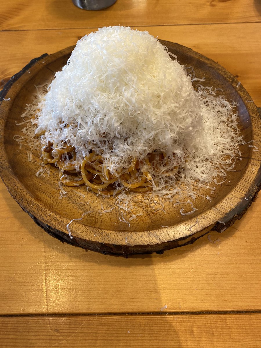 だつわろ 京都のcccチーズカフェというところに行ってきました 目の前でラクレットチーズを入れてくれたり いろんなチーズの味が楽しめました オススメです