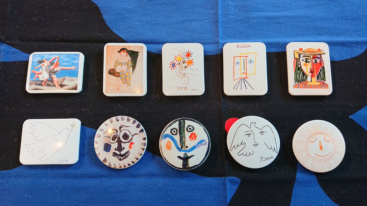 ピカソ缶バッジ 全10柄、一回200円のガチャガチャで好評販売中です