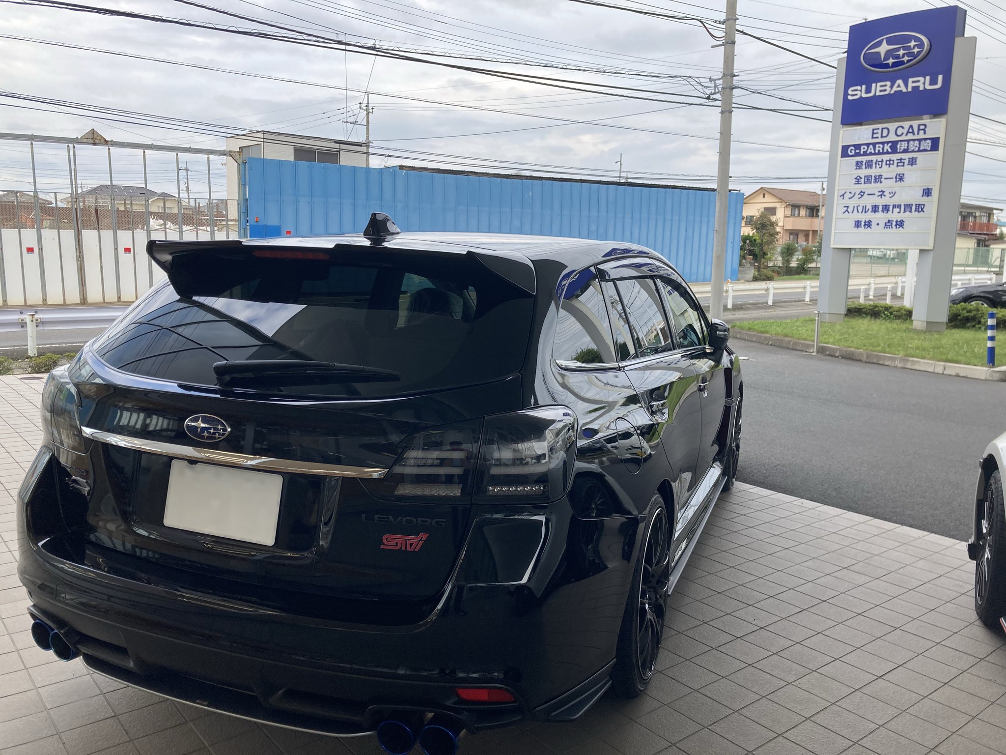 Aki Levorg Tc Touring 注文してから約5ヵ月ようやく納車されました Levorg2 0sti Black Selectionをカスタマイズ 富士スバルtc Touringです これからますます走りが楽しくなります 皆さん改めてよろしくお願いします 富士スバル レヴォーグ