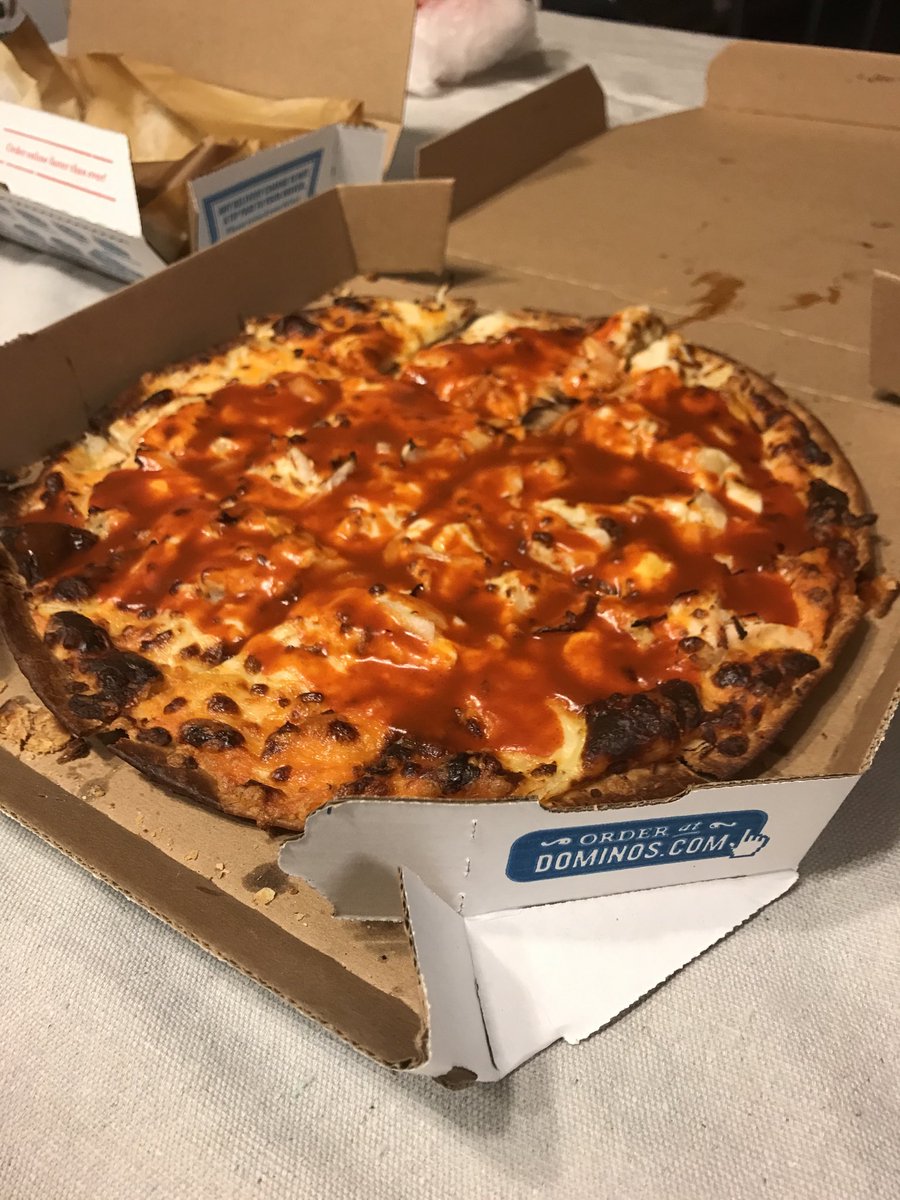 Jared_Hofer's tweet photo. Ordered a tin crust buffalo pizza got a pizza sponsored by franks red hot that’s spicy meat ball ⁦@dominos⁩ https://t.co/ZW9r3G3m5s