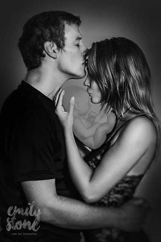 Write2Fite's tweet image. All envied the Jones’s bond; certain they’d #absquatulate early because they couldn’t wait to get home &amp;amp; make love. Most would ask, “Why can’t we be like them? Hold hands still?”
No one grasped the Joneses had had another miscarriage &amp;amp; were hardly hanging on.
#BraveWrite #vss365