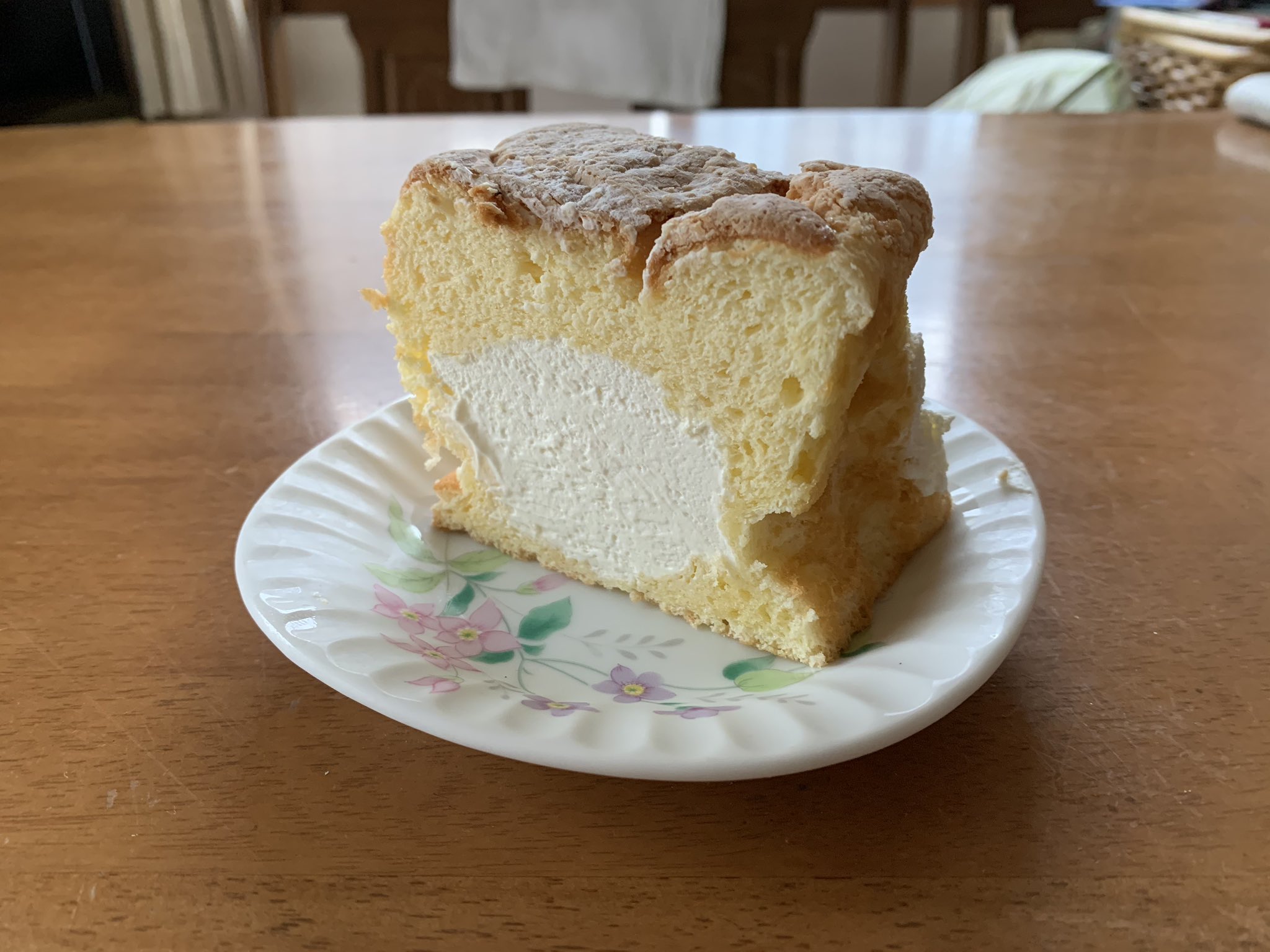 タカナカ 幕張メッセ 今日のおやつ 岩瀬牧場の生パウンドケーキ いただきます どこで購入したかは察してください おやつ 岩瀬牧場 生パウンドケーキ パウンドケーキ ケーキ 北海道 T Co Zvvpgbvqv4 Twitter