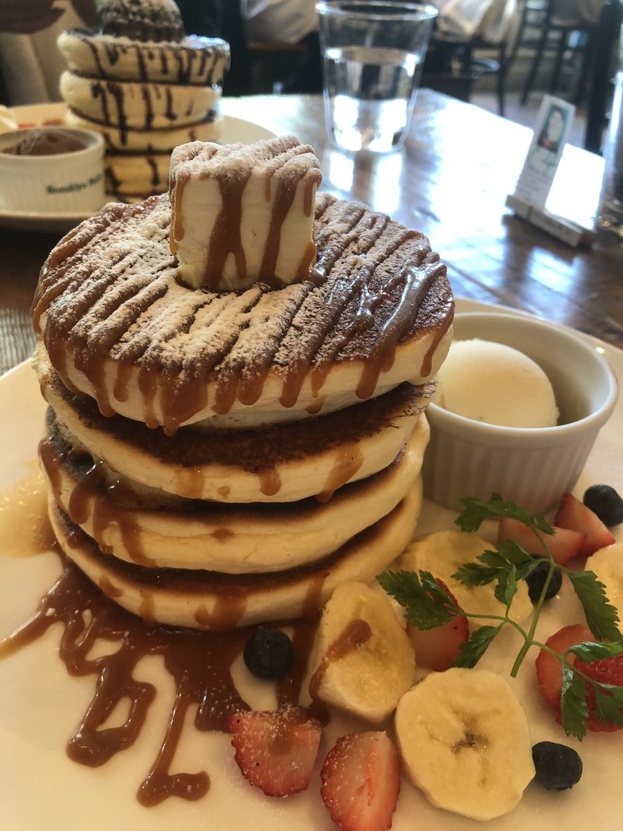 るりみあ 札幌到着して ランチ代わりにパンケーキ食べに赤レンガテラス2fのブルックリンパーラー行ってきた 美味しかったー るりみあ 札幌到着して ランチ代わりにパンケーキ食べに赤レンガテラス2fのブルックリンパーラー行ってきた 美味しかったー