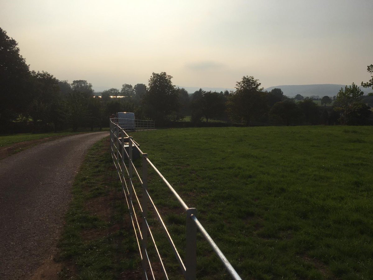 AWBMetalwork's tweet image. Day 1 - 42m went it. 158m to go...                       #blacksmithing #fabrication #engineering #handmade #fencing #galvanised #installed