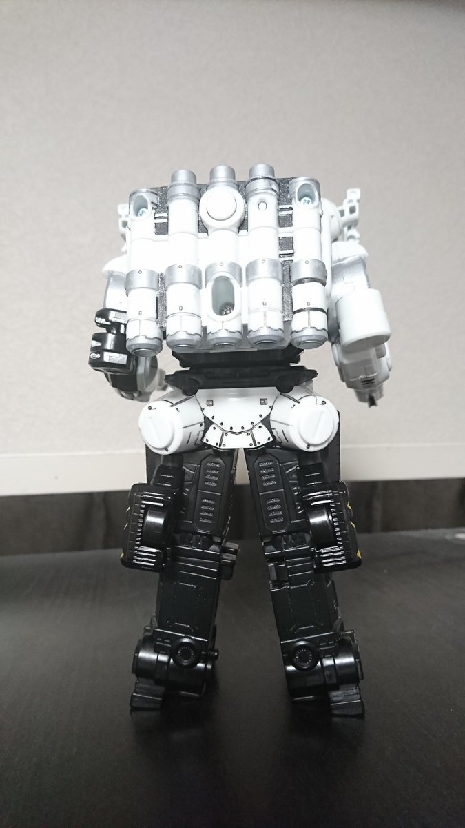 ゴジライダー 仮病 Twitter પર バイトまでキングジョーscのスミ入れと塗り 下手くそだけど大分サマになってきたな