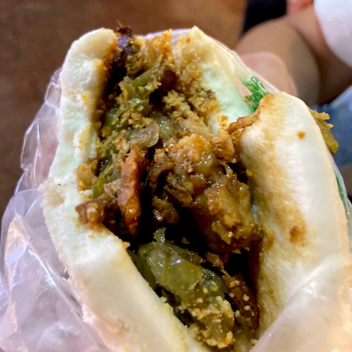 かっぱ セイコとカイカイ 好きな台湾めし 刈包 割包 ㄍㄨㄚˋㄅㄠ Guabao 刈包 割包の中国語は Yibao Gebao ですが 台湾ではこのように表記して台湾語の Guabao と発音します 花生 と香菜 最高です かっぱ セイコとカイカイ 好きな台湾めし 刈包 割包 ㄍㄨㄚˋㄅㄠ Guabao 刈包 割包の中国語は Yibao Gebao ですが 台湾ではこのように表記して台湾語の Guabao と発音します 花生 と香菜 最高です