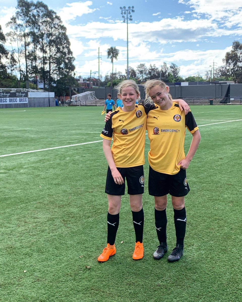 cbbmuse's tweet photo. Love watching girls’ football. Proud of my 14yo and her mate today, playing a double-header, their regular game and for the 15s. Happy days as they capped it off with a narrow defeat against one of the league’s top clubs. 💛 🖤 ⚽️🙌 #UNSWFC #wnplnsw ... Bring on 2023 #AsOne https://t.co/fwozPqX1nb
