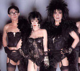 Steward 藤木孝さん 1986年の日本人キャスト初演版ロッキーホラーショー のフランク役が最初に思い出されます あの裲襠をボンデージ コスチュームの上に羽織った姿こそ日本のフランケンフルターであった ご事情があったのだろうけど とても残念です