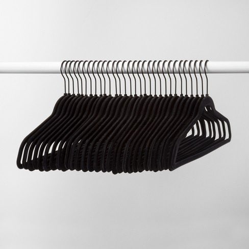 hyunjin as hangers, a mini thread: