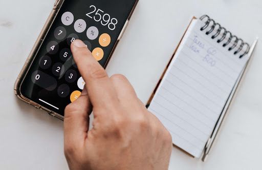 techlend1's tweet image. How do you write a project estimate, and how much should you charge for a quote? @bloom_crm shares their stress-free process for writing a solid estimate

. #freelance #projectestimate #clientrelations  buff.ly/32AuI9m