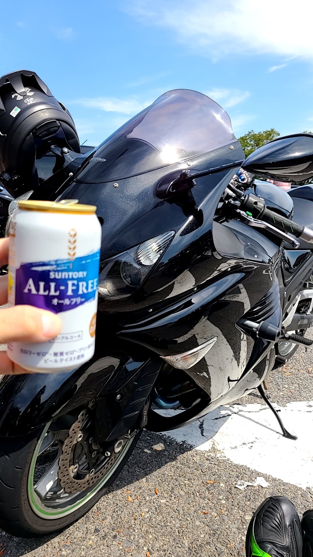 すーさん Facebookのカワサキ会のオフ会で久しぶりに群れてきました 涼しくなってきて乗りやすいね 走行距離195キロ平均燃費リッター15キロ Zrx400 Zephyr750 Z750fx Gpz1100r Zzr1400 一本松 かもがわ円城 Topmost バイク好きと繋がり