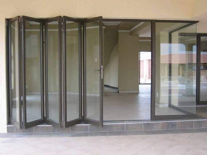 MpholozaProject's tweet image. 🔵Manufacturers and Installers of Aluminium doors and windows
 🔵Frame or frameless, shop fronts , windows , hinge doors, pivot doors
🔵 Sliding folding doors, sliding stacking doors, patio doors, skylights and showers

Call/Whatsapp: 072 979 9226 for a quotation.