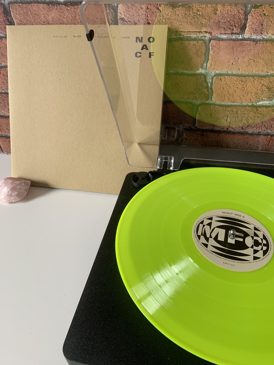 is the new lana del rey lime green lp limited