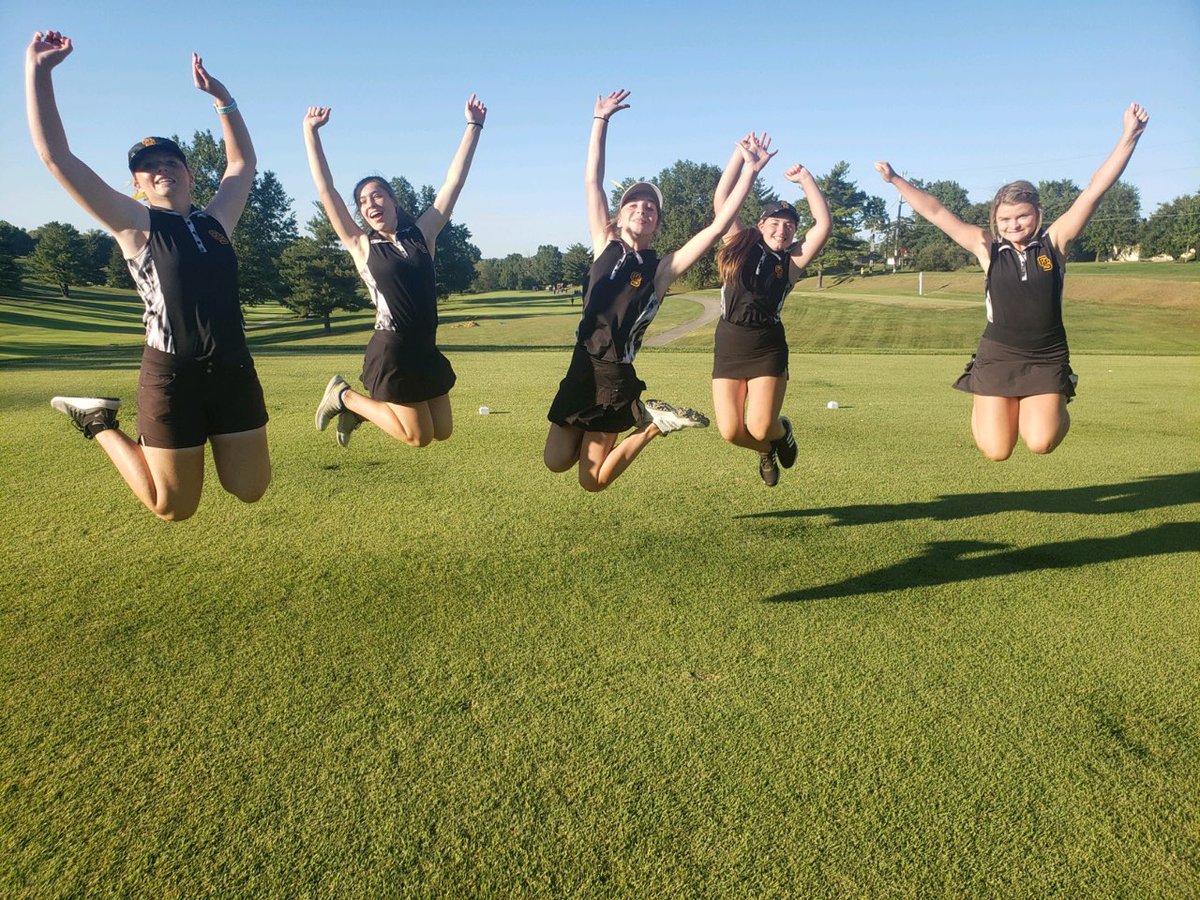 Lady_Titan_Golf's tweet photo. You can't make an omelet without cracking a few eggs! The Titans cracked several eggs tonight but they are advancing to regional to cook up a gourmet omelet.  Finished 2nd behind a hot Wildcat team.
Humbaugh-88
Spindler-98
Schmitt-102
Sperling-105
@jaspergirlsgolf @indianahsgolf https://t.co/NQKlDi93r2