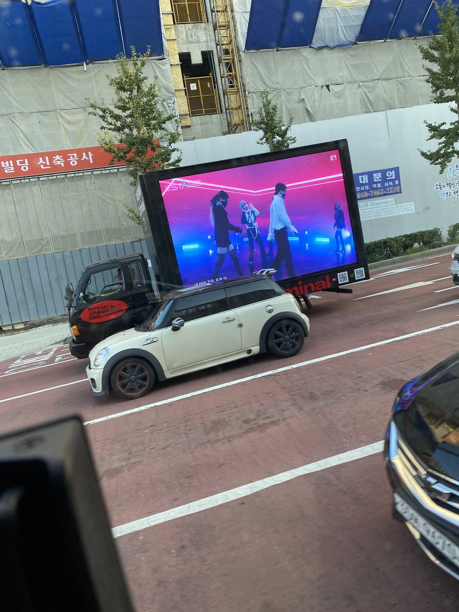 bene_9048's tweet photo. #태민#크리미널
기분이 구리구리했는데 크리미널 들으며 만난 태민이 https://t.co/frsoUn9Nv3