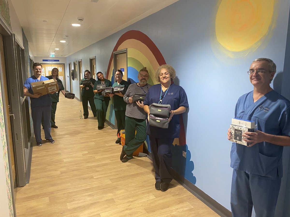 fire_pug's tweet photo. LATE POST but thank you to @Health_Charity for the lovely gifts donated to the staff on Pine Ward. Was a lovely surprise and a nice treat 🥰@CV_UHB #teampine https://t.co/b1wx9v5CMi