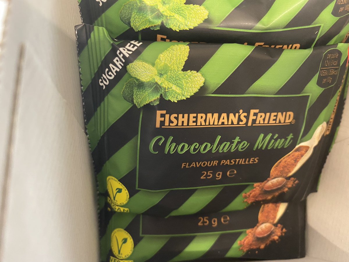 TAMSTOR's tweet image. A fisherman after eight????